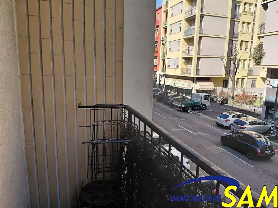 Immagine 14 di Bilocale in vendita  in ViaCadibona 10 a Milano