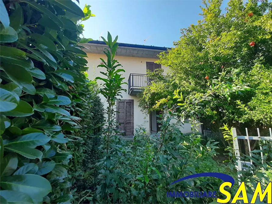 Immagine 2 di Villetta a schiera in vendita  in Via Don Alessandro Ceresoli 15 a Bariano