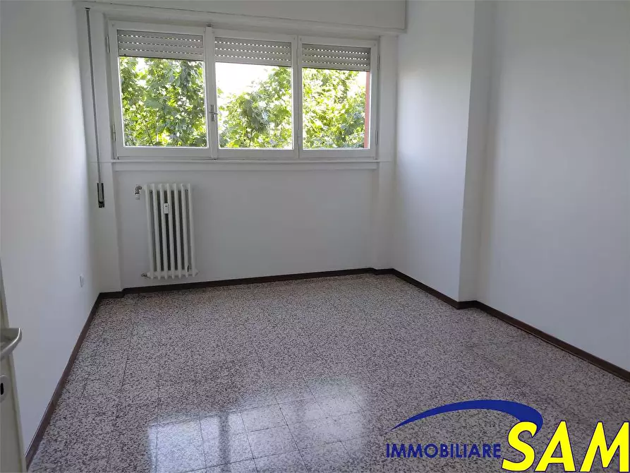 Immagine 3 di Trilocale in vendita  in Viale Omero  16 a Milano