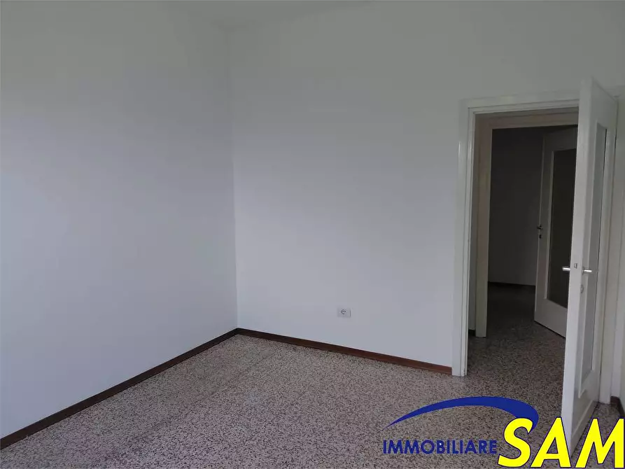 Immagine 5 di Trilocale in vendita  in Viale Omero  16 a Milano