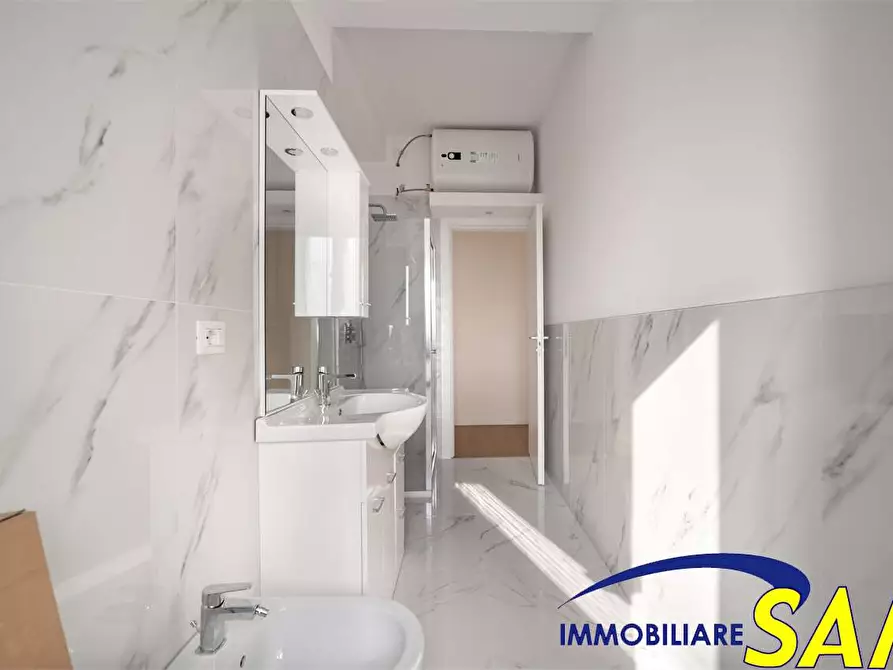 Immagine 15 di Appartamento in affitto  in Viale Monte Ceneri  36 a Milano