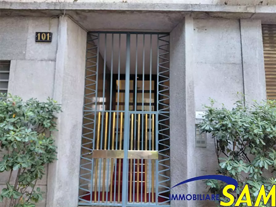 Immagine 24 di Bilocale in affitto  in Via Ampère 101 a Milano