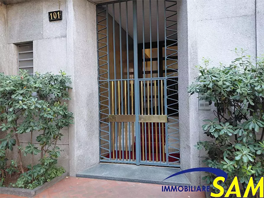 Immagine 21 di Bilocale in affitto  in Via Ampère 101 a Milano