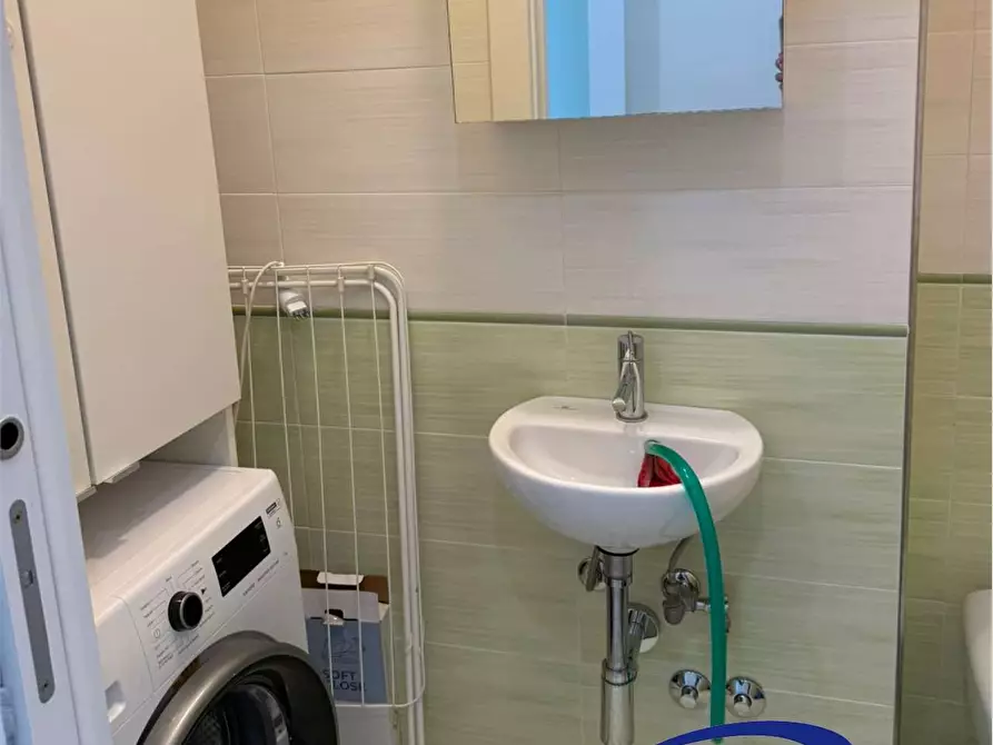 Immagine 14 di Trilocale in affitto  in Via Cervignano 1 a Milano
