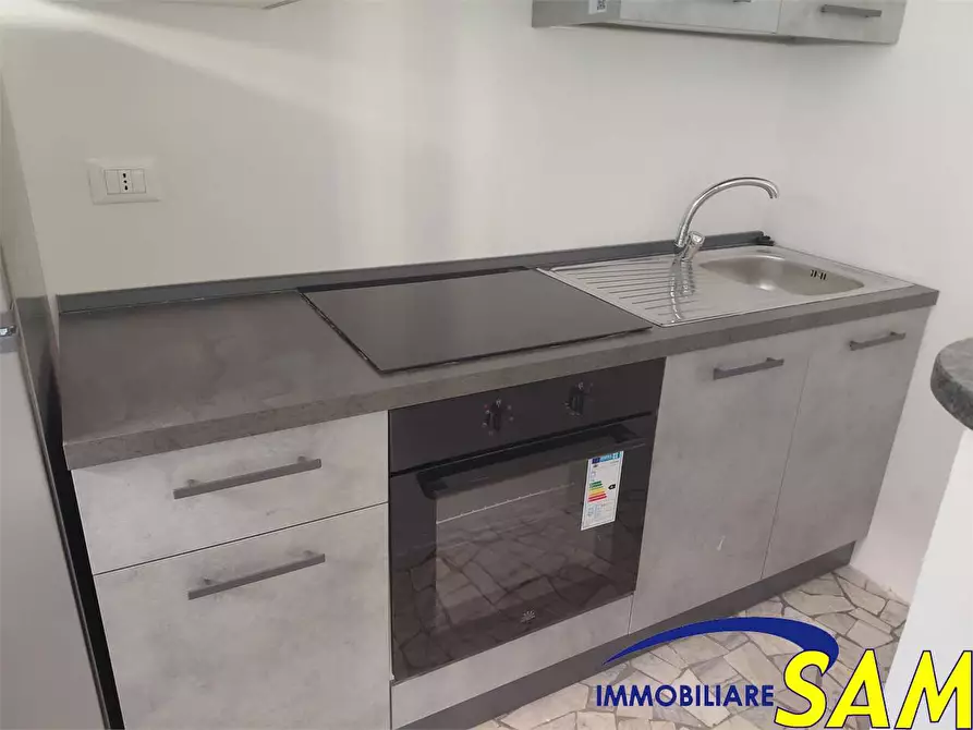 Immagine 18 di Bilocale in affitto  in Via Farsaglia 3 a Milano