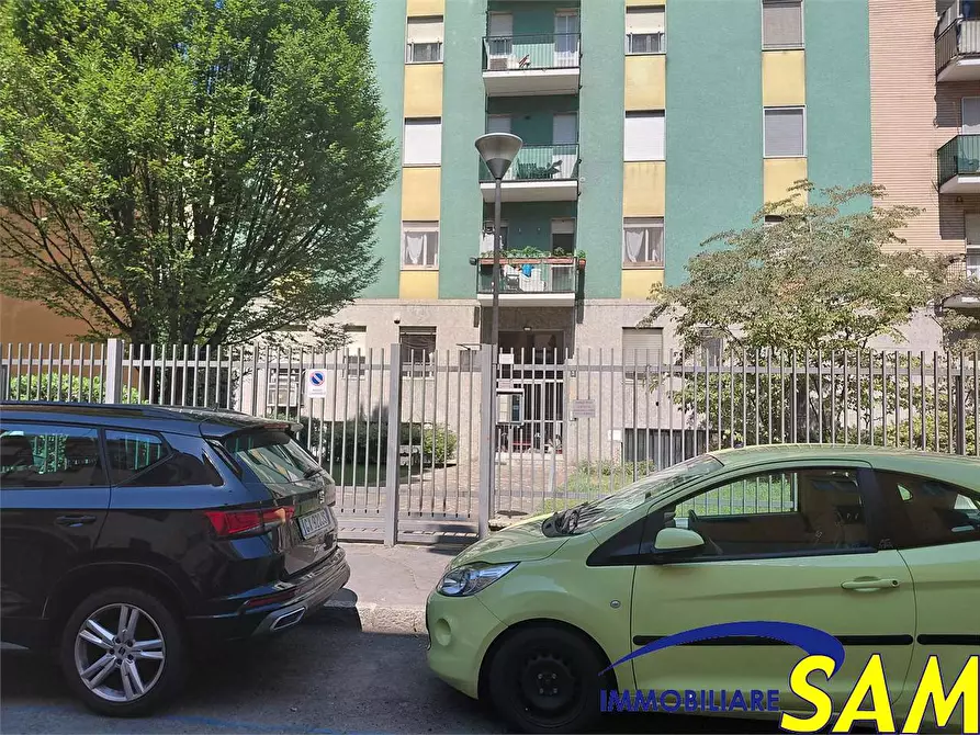 Immagine 17 di Bilocale in affitto  in Via Farsaglia 3 a Milano
