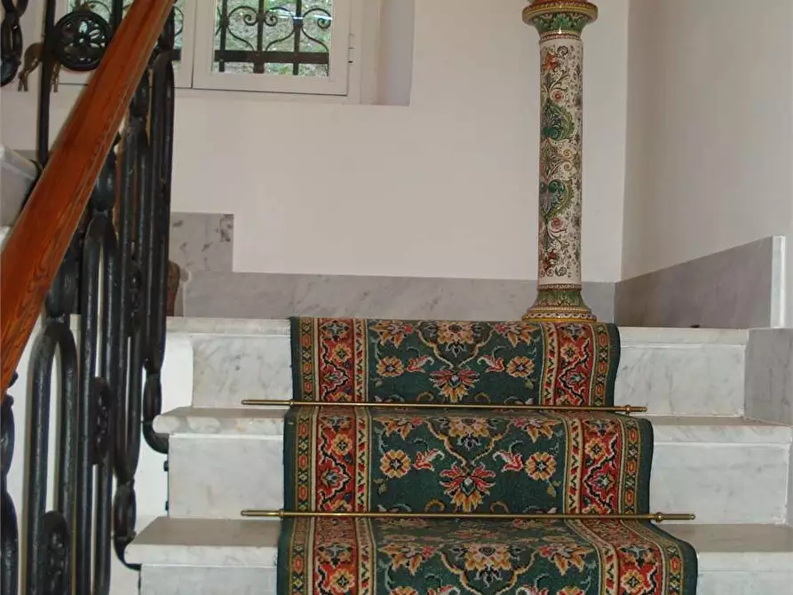 Immagine 15 di Villa in vendita  in Via 2 Giugno a Mignanego