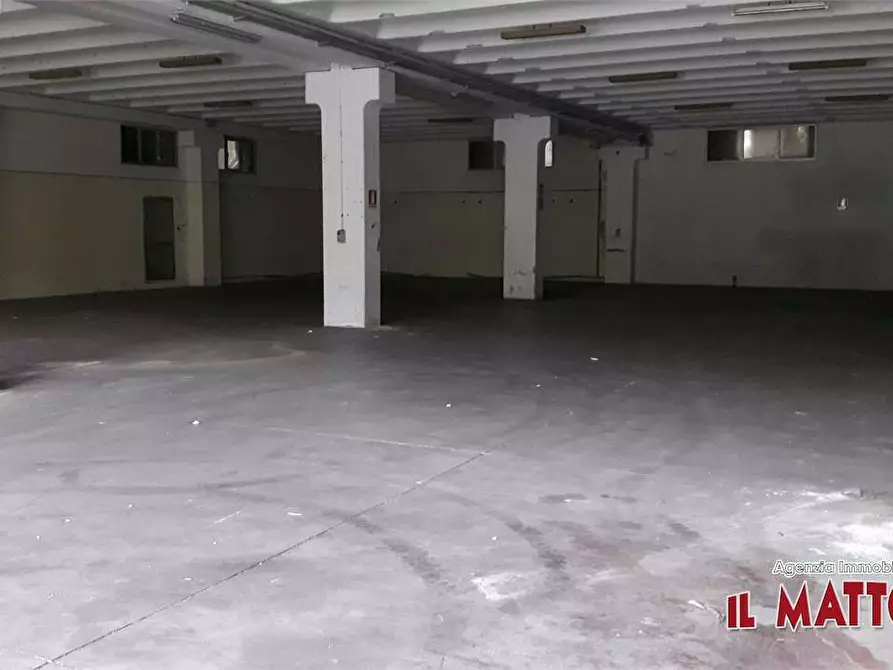 Immagine 12 di Capannone industriale in affitto  a Ceranesi