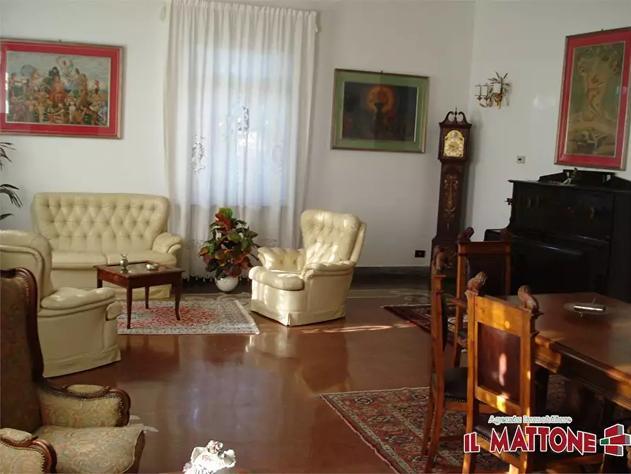 Immagine 7 di Villa in vendita  in Via 2 Giugno a Mignanego