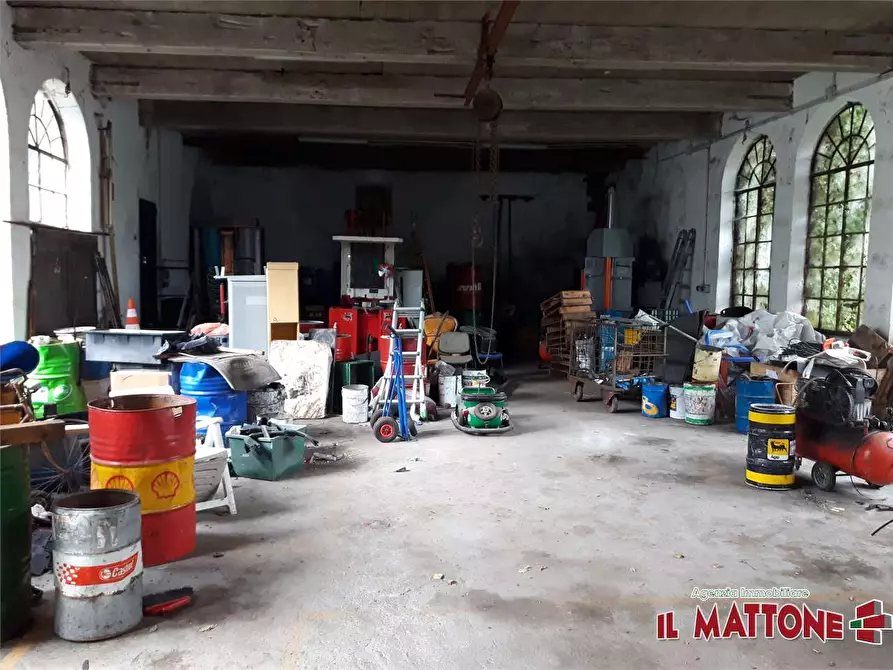 Immagine 3 di Magazzino in vendita  a Ceranesi