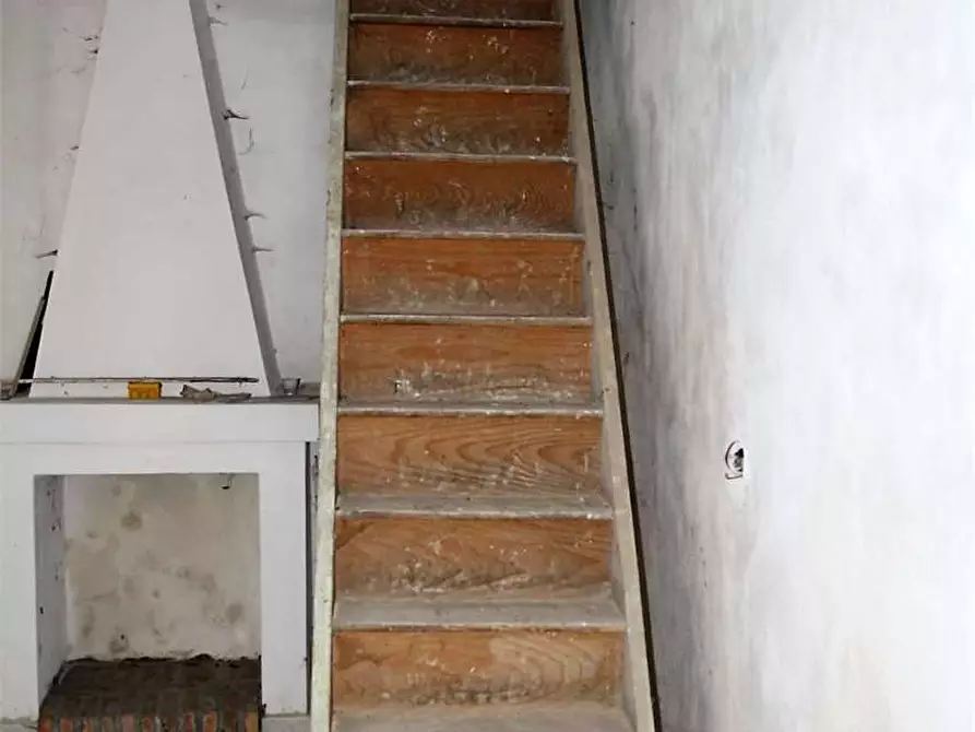 Immagine 9 di Monolocale in vendita  in Via Piave 20 a Brognaturo