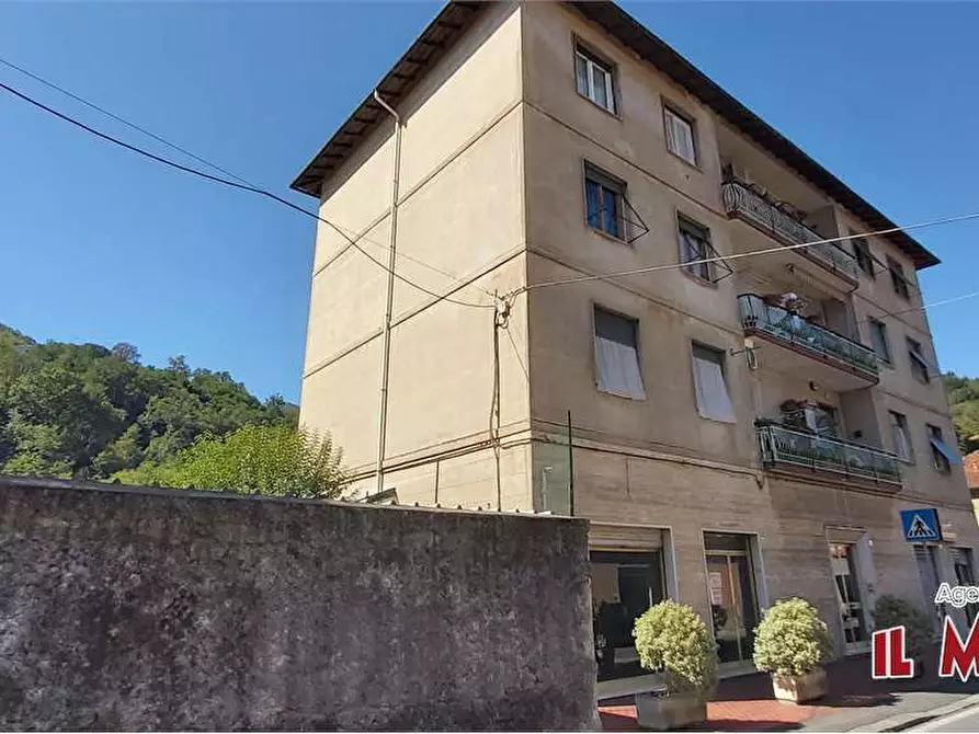 Immagine 32 di Quadrilocale in vendita  in Via Martiri della Libertà a Campomorone