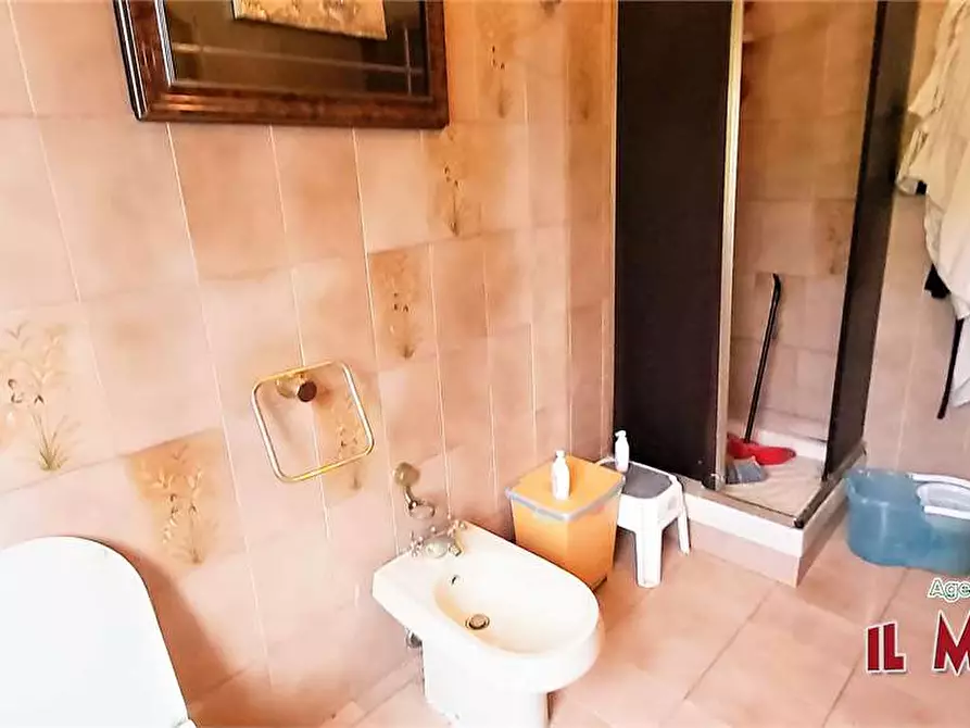 Immagine 21 di Villa in vendita  in Salita della Cittadina a Genova