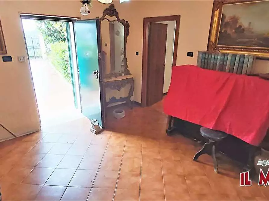 Immagine 27 di Villa in vendita  in Salita della Cittadina a Genova