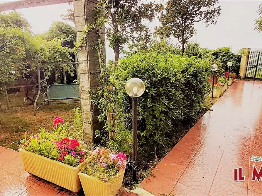 Immagine 35 di Villa in vendita  in Salita della Cittadina a Genova