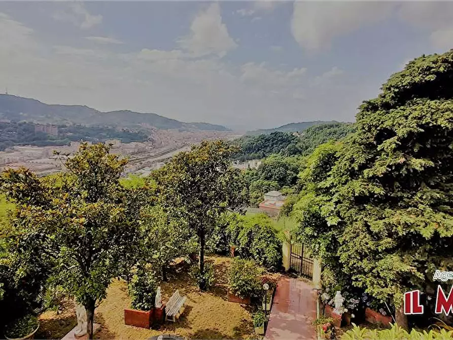 Immagine 39 di Villa in vendita  in Salita della Cittadina a Genova