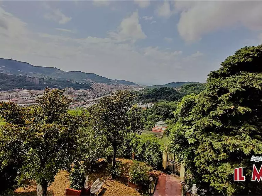 Immagine 41 di Villa in vendita  in Salita della Cittadina a Genova