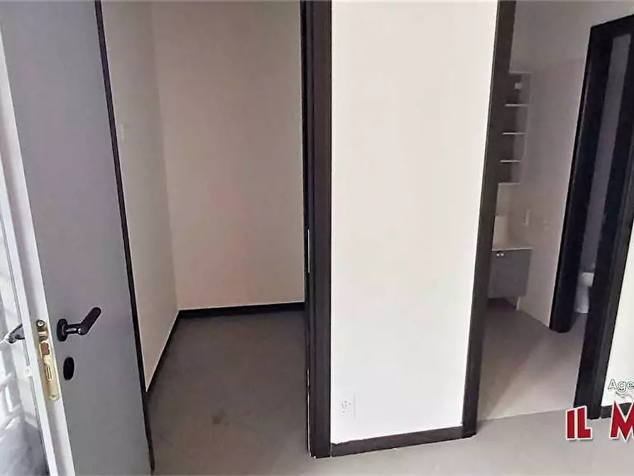 Immagine 6 di Ufficio in affitto  in Via Bartolomeo Parodi a Ceranesi
