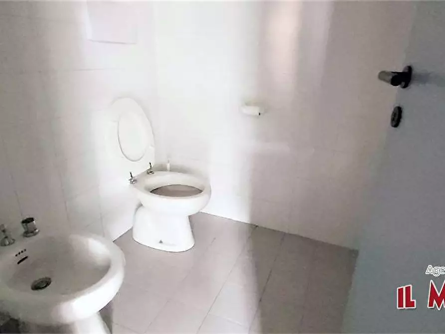 Immagine 9 di Ufficio in affitto  in Via Bartolomeo Parodi a Ceranesi