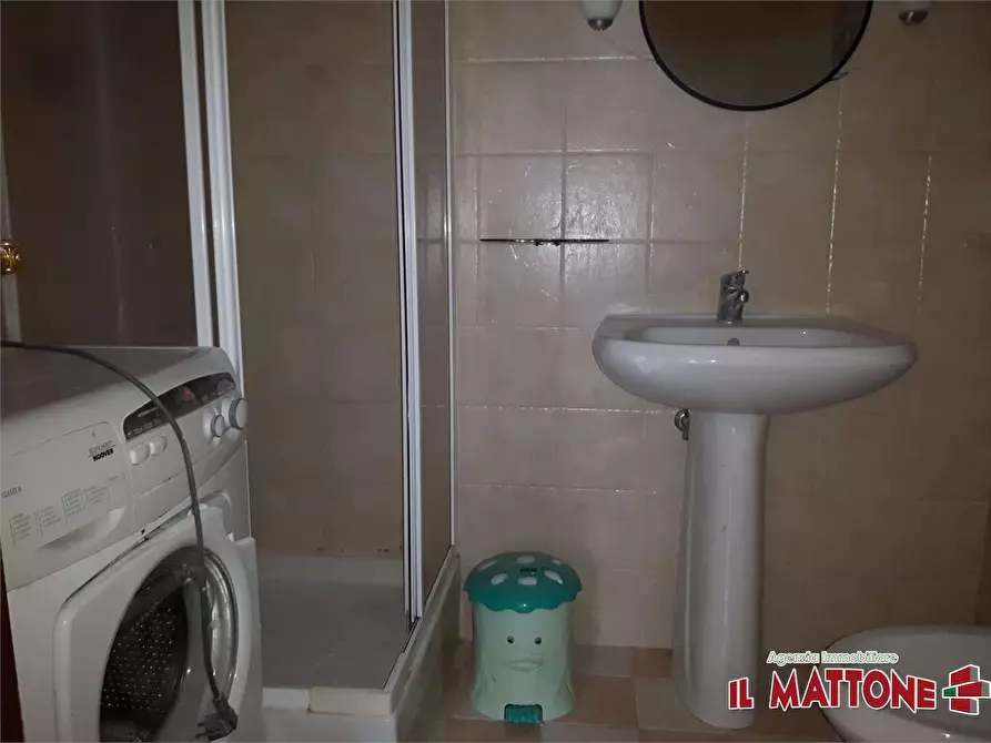 Immagine 9 di Monolocale in vendita  in Via Vittorio Veneto a Mignanego