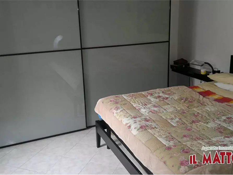 Immagine 11 di Monolocale in vendita  in Via Vittorio Veneto a Mignanego