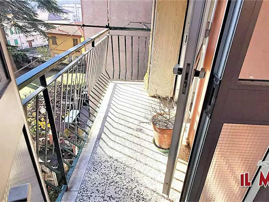 Immagine 11 di Trilocale in vendita  in Vie Ennio del Monte a Campomorone