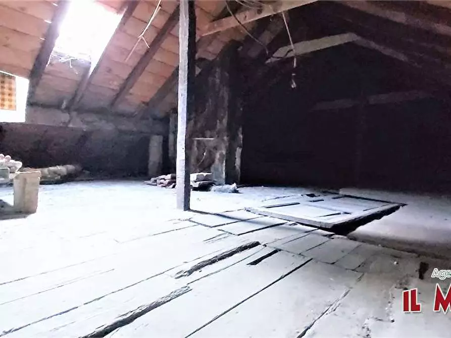 Immagine 21 di Trilocale in vendita  in Vie Ennio del Monte a Campomorone