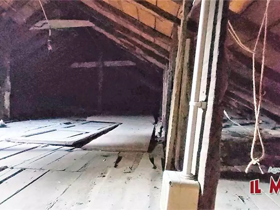 Immagine 22 di Trilocale in vendita  in Vie Ennio del Monte a Campomorone