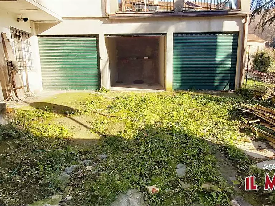 Immagine 28 di Trilocale in vendita  in Vie Ennio del Monte a Campomorone