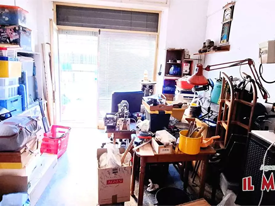 Immagine 6 di Magazzino in vendita  in Via Campomorone a Genova