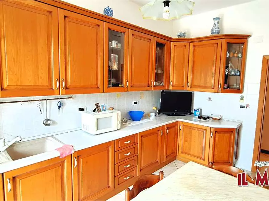 Immagine 2 di Trilocale in vendita  in Via Val D'Astico a Genova