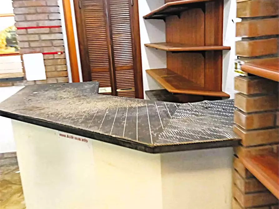 Immagine 14 di Negozio in affitto  in Via Sant'Ambrogio di Voltri a Genova