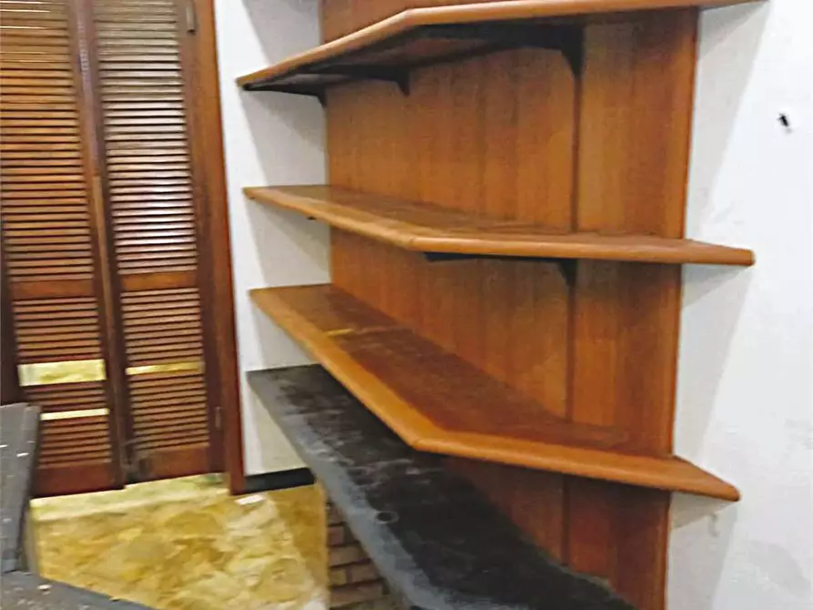 Immagine 16 di Negozio in affitto  in Via Sant'Ambrogio di Voltri a Genova