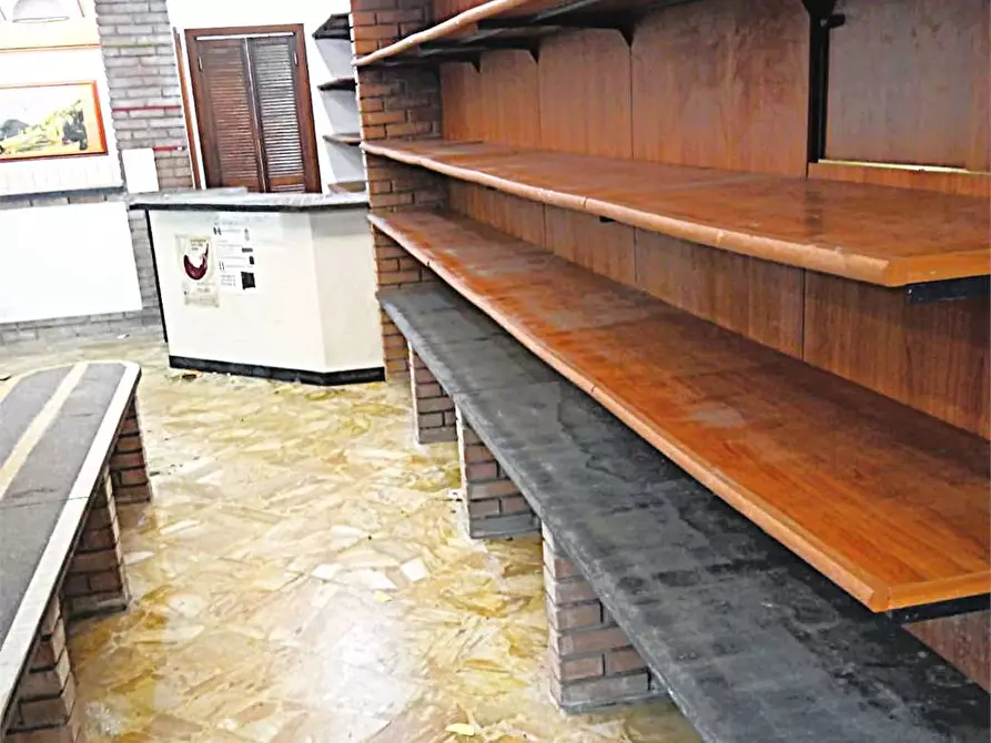 Immagine 19 di Negozio in affitto  in Via Sant'Ambrogio di Voltri a Genova