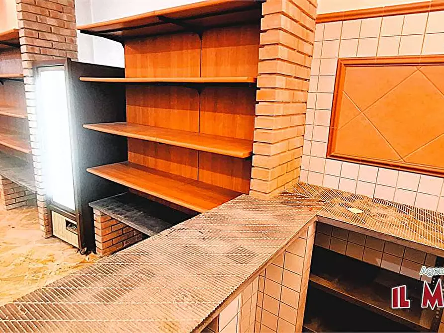 Immagine 5 di Negozio in vendita  in Via Sant'Ambrogio di Voltri a Genova