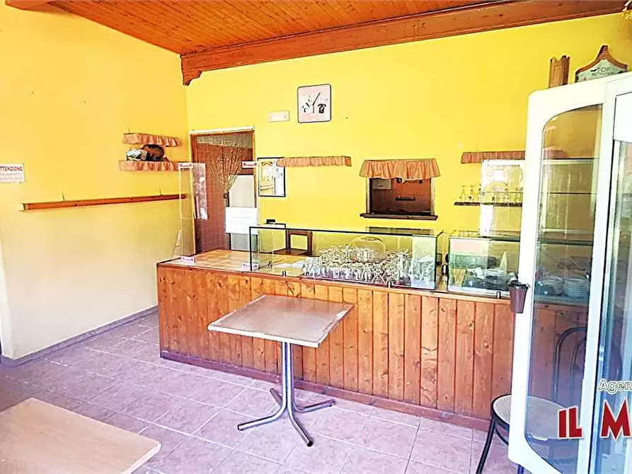 Immagine 2 di Negozio in vendita  in Via Ceresole a Frabosa Sottana