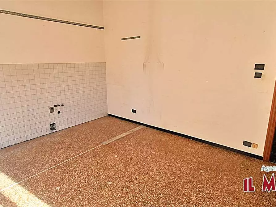 Immagine 2 di Bilocale in vendita  in Via Campomorone a Genova