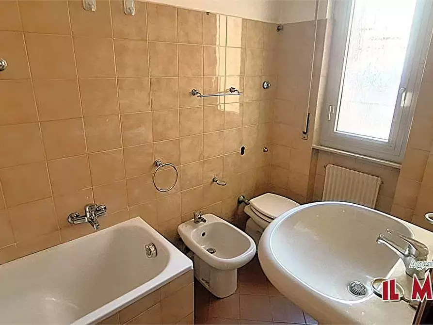 Immagine 7 di Bilocale in vendita  in Via Campomorone a Genova