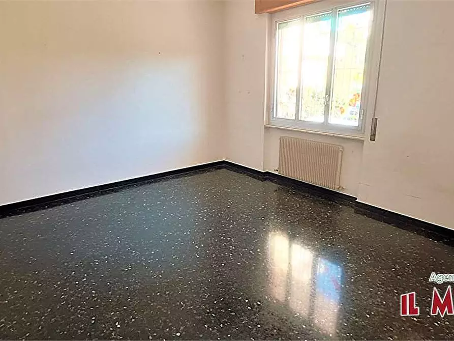 Immagine 13 di Bilocale in vendita  in Via Campomorone a Genova