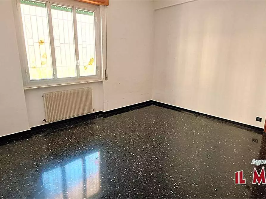 Immagine 14 di Bilocale in vendita  in Via Campomorone a Genova