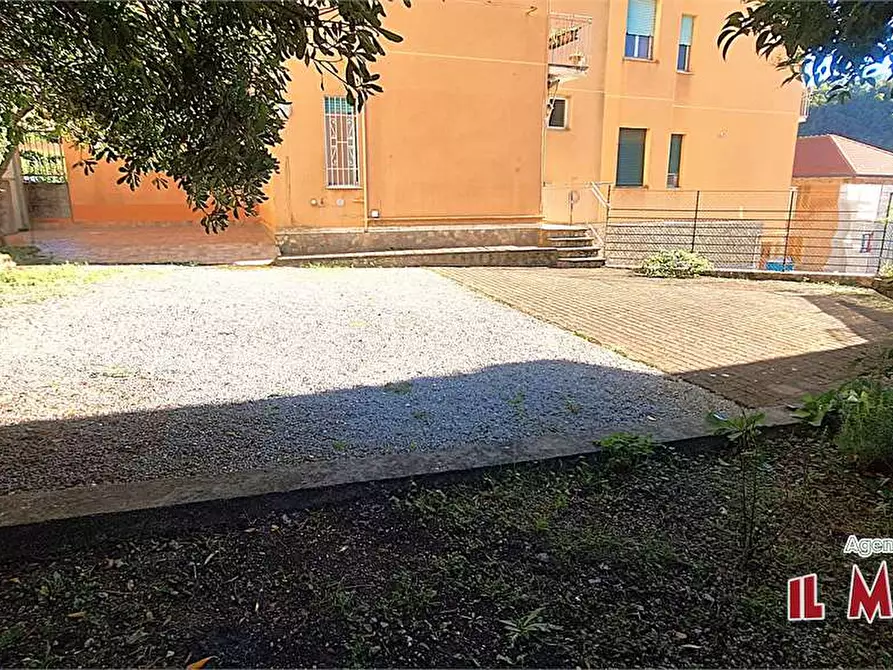 Immagine 18 di Bilocale in vendita  in Via Campomorone a Genova