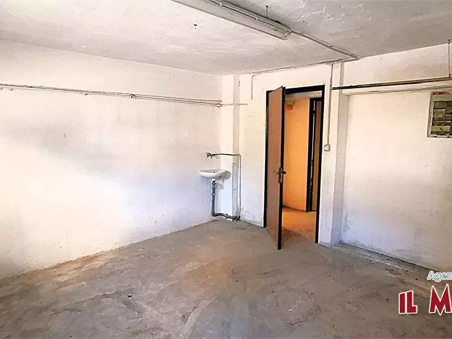 Immagine 24 di Bilocale in vendita  in Via Campomorone a Genova