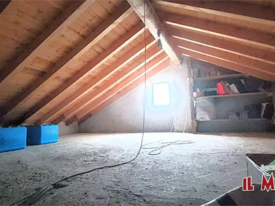 Immagine 15 di Villa in vendita  in Via Calcinara di San Martino a Ceranesi