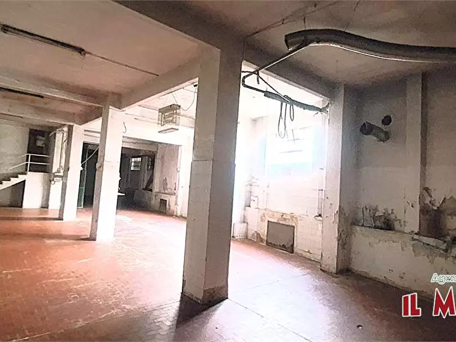 Immagine 2 di Magazzino in vendita  in Via Bartolomeo Parodi a Ceranesi