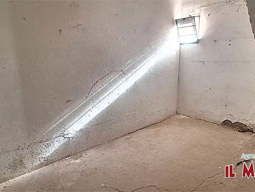 Immagine 21 di Bilocale in affitto  in Via Campomorone a Genova