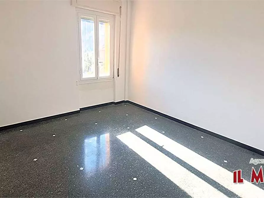 Immagine 10 di Bilocale in affitto  in Via Campomorone a Genova