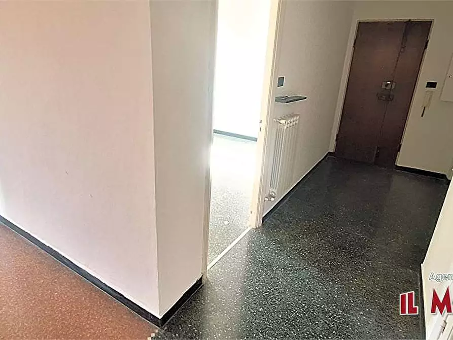 Immagine 7 di Bilocale in affitto  in Via Campomorone a Genova