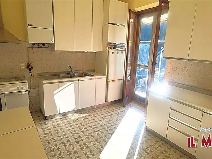 Immagine 1 di Bilocale in vendita  a Campomorone