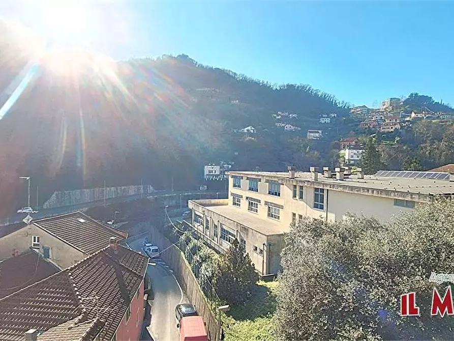 Immagine 5 di Bilocale in vendita  a Campomorone