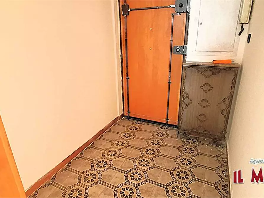 Immagine 10 di Bilocale in vendita  a Campomorone